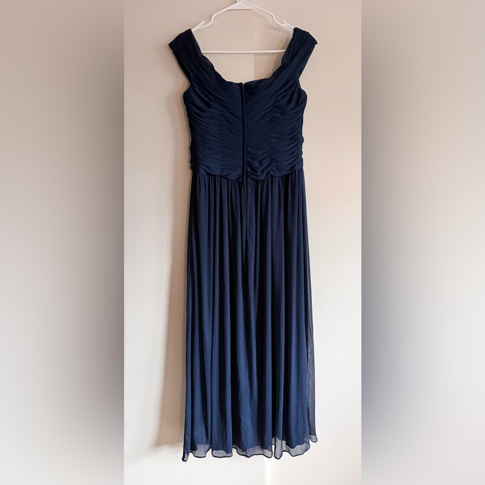 David's Bridal Navy Ruched Chiffon Maxi Dress Size 12 - Picture 6 of 7